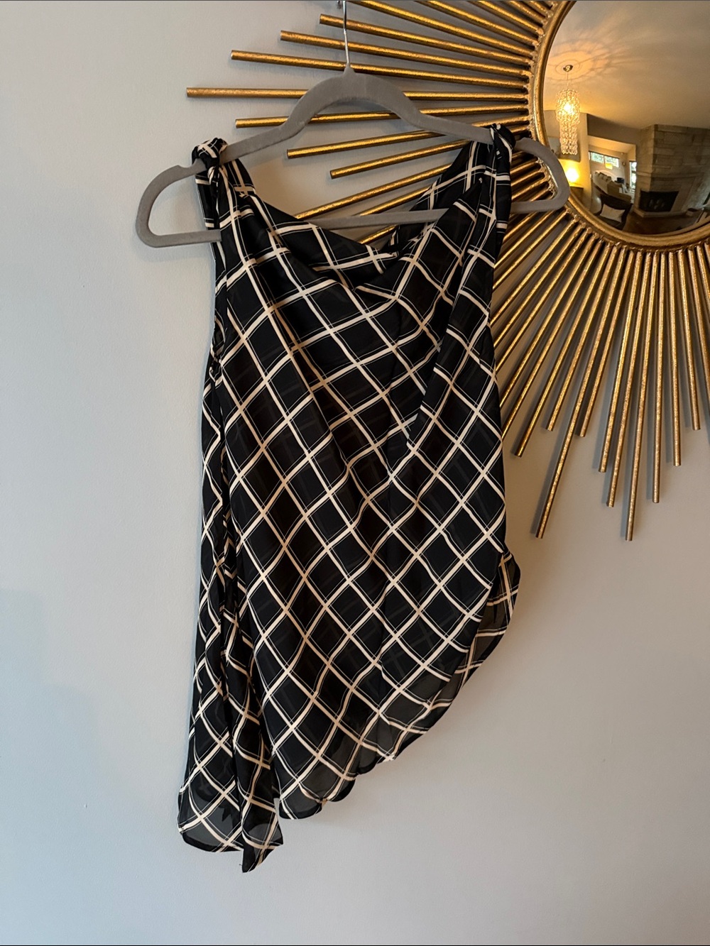 DISSH Arlington Black Twist Top